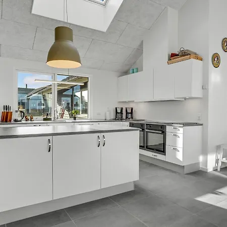 Σπίτι διακοπών In With Wifi